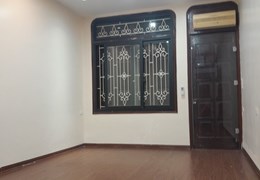 Cho thuê nhà riêng ngõ 94 Ngọc Khánh, Ba Đình, nhà rất đẹp mới