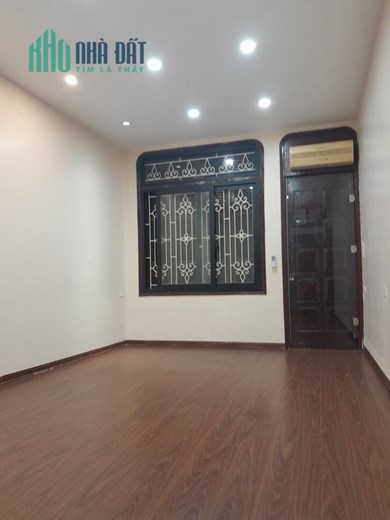 Cho thuê nhà riêng ngõ 94 Ngọc Khánh, Ba Đình, nhà rất đẹp mới