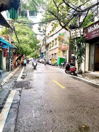 Bán nhà Nguyễn Khánh Toàn, dân xây, 2 thoáng, ngõ thoáng, gần ô tô, chỉ nhỉnh 6 tỷ.