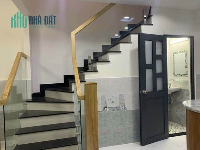 NHÀ BÁN ĐƯỜNG THÍCH QUẢNG ĐỨC.GIÁ TỐT PHÚ NHUẬN - HẺM THÔNG - SỔ VUÔNG 41M2 - GẤP BÁN - CHỈ  3.8