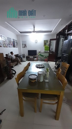 bán nhà Vạn Phúc, Hà Đông gần phố, mặt tiền rộng 40m, 4 tầng chỉ 4,85 tỷ 0962780005