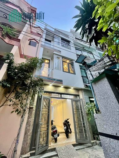 NHÀ BÁN ĐƯỜNG THÍCH QUẢNG ĐỨC PHÚ NHUẬN.10M- RA HẺM XE HƠI , NỞ HẬU TÀI LỘC - TẶNG FULL NỘI THẤT