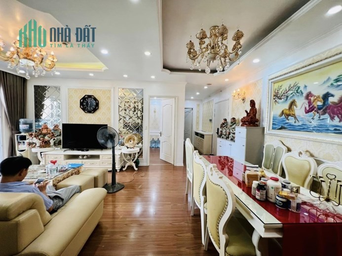Bán Căn Hộ Tháp C Chung cư Golden Palace 99 Mễ Trì 118m2