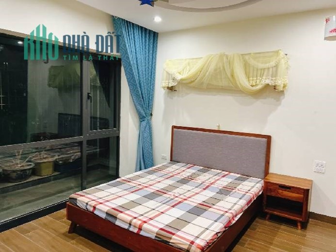 BÁN NHÀ PHÂN LÔ CẦU GIẤY Ô TÔ 7 CHỖ VÀO NHÀ, 80M, MT 6M, DÂN XÂY, GẦN PHỐ, Ở NGAY