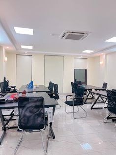 Bán Nhà Lạc Long Quân,Lô Góc,DT 130m2,Giá 14.5 tỷ
