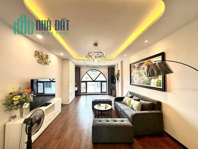 Bán nhà phố Lê Trọng Tấn, gara ô tô, nhà đẹp dân xây, nội thất xịn sò, 60m, 11 tỷ 4