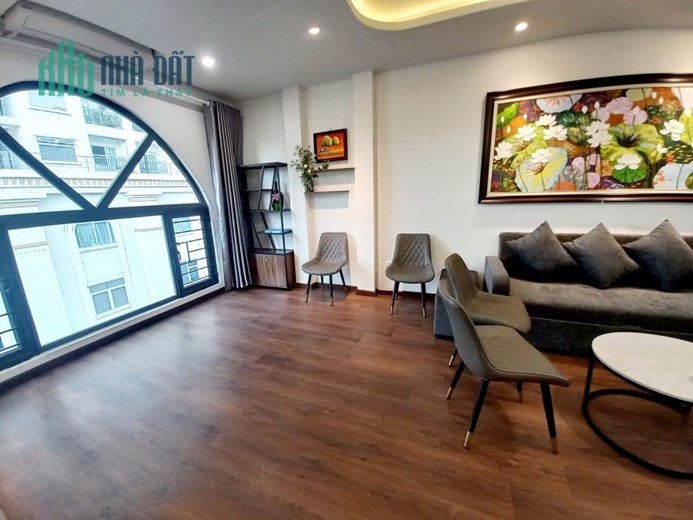 Bán nhà phố Lê Trọng Tấn, gara ô tô, nhà đẹp dân xây, nội thất xịn sò, 60m, 11 tỷ 4