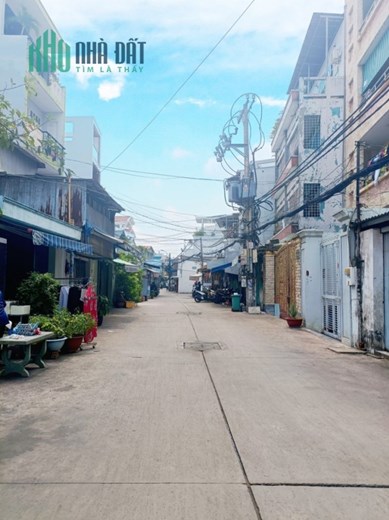 Bán Nhà 2 MT Tân Hóa Chủ Ngộp Bank cần Bán Gấp 4.3m x 22.5m Xe oto Vào Nhà Chỉ 9 Tỷ