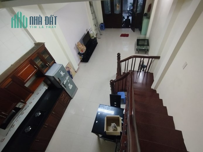 Bán nhà Ngõ 73 Nguyễn Trãi, khu VIP, sát phố, ô tô vào nhà, kinh doanh, 43m2*4T, nhỉnh 6 tỷ