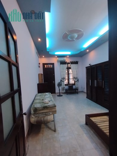 Bán nhà Ngõ 73 Nguyễn Trãi, khu VIP, sát phố, ô tô vào nhà, kinh doanh, 43m2*4T, nhỉnh 6 tỷ