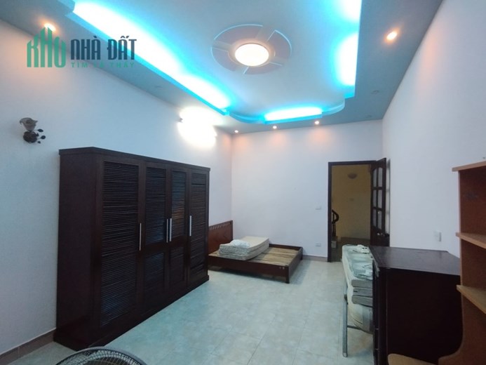 Bán nhà Ngõ 73 Nguyễn Trãi, khu VIP, sát phố, ô tô vào nhà, kinh doanh, 43m2*4T, nhỉnh 6 tỷ