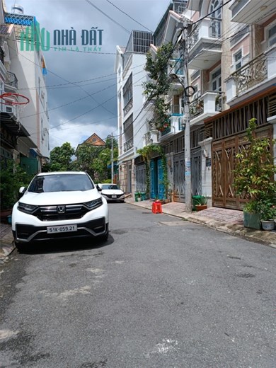 Nhà phố đẹp  hẻm nhựa 8m, ở ngay, Hiệp Bình Phước 65m KDC Hiệp Bình