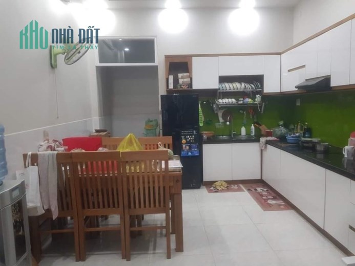 Nhà phố đẹp  hẻm nhựa 8m, ở ngay, Hiệp Bình Phước 65m KDC Hiệp Bình