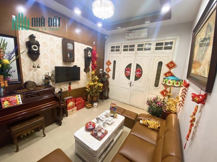 BÁN NHÀ MẶT NGÕ QUỲNH - BẠCH MAI 33M - 5T NHÀ ĐẸP VỪA Ở VỪA KINH DOANH NHỈNH 5 TỶ