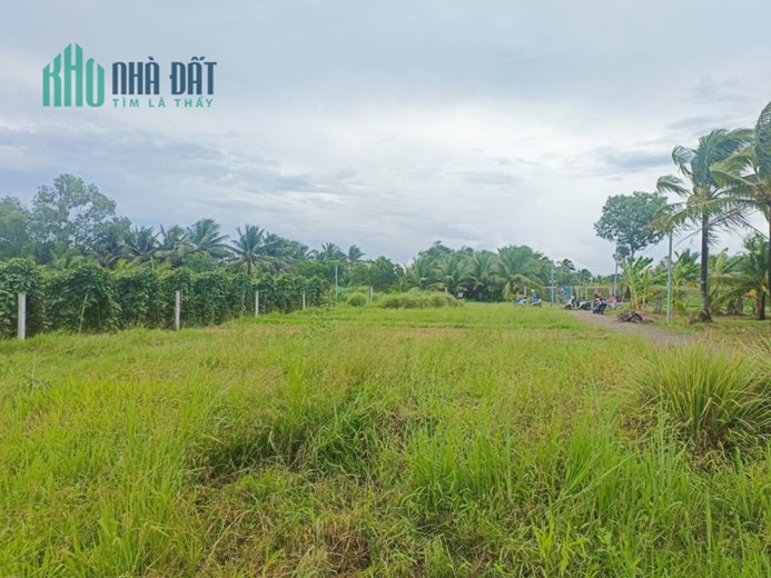 CHÍNH CHỦ CẦN BÁN GẤP Lô Đất Và Căn Nhà Tại Tỉnh Bến Tre