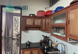 Bán nhà Phan Đình giót, Hà Đông, 80 m2, 3 tầng, 5,3 mặt tiền, giá thương lượng.c