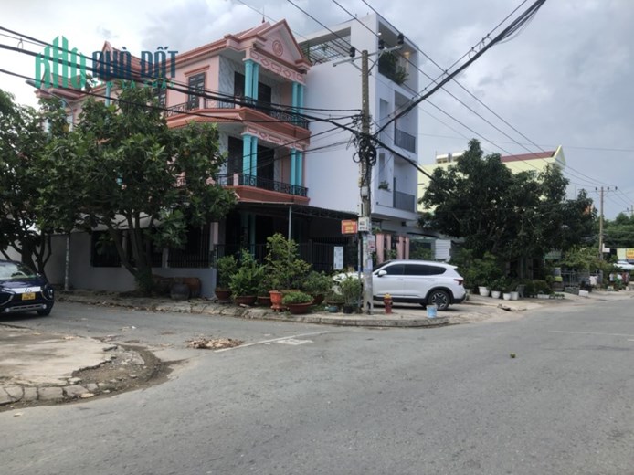 MẶT TIỀN ĐƯỜNG SỐ - PHƯỜNG VIP TÂN KIỂNG - NỞ HẬU PHONG THỦY THỊNH - GIÁ TỐT