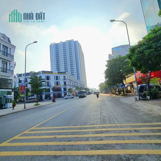 Nhà 5 tầng 500m2 sàn, 100m2 đất mặt phố Thành Trung, Trâu Quỳ, Gia Lâm. Lh 0936098052
