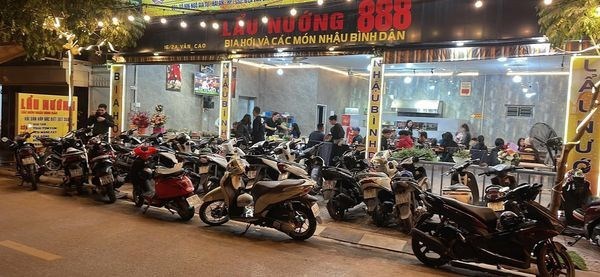 CẦN SANG NHƯỢNG QUÁN LẨU NƯỚNG 888
