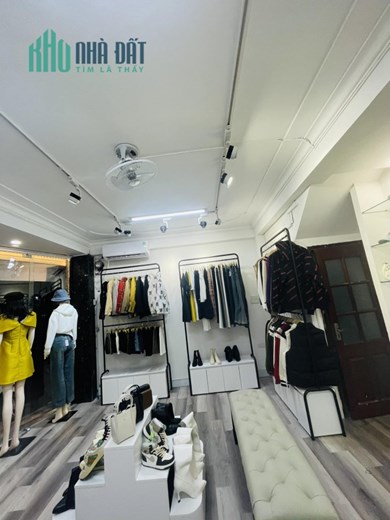 SANG NHƯỢNG CỬA HÀNG QUẦN ÁO tại phố Vũ Tông Phan, Thanh Xuân