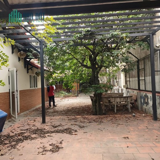 Bán Biệt thự mặt tiền Linh Xuân Thủ Đức, ngang 10m, đường rộng 8m, 530m2, giá chỉ hơn 18 tỷ.