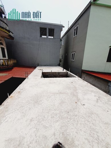 BÁN ĐẤT TÀNG NHÀ XÂY THÔ, LÔ GÓC, THÔNG. DT 48.9M, NỞ HẬU TẠI QUANG MINH, GIÁ HƠN 1 TỶ