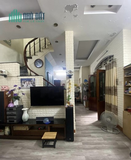 QUÁ HIẾM TRẦN DUY HƯNG - LÔ GÓC – BÁN ĐẤT TẶNG NHÀ - VÀI BƯỚC RA PHỐ - NGÕ RỘNG – 48 M2, 5.6 TỶ