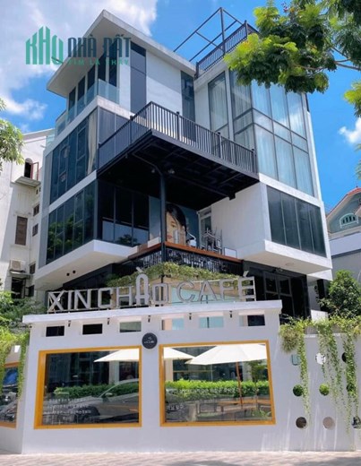Chủ tặng khách 10 tỷ khi mua luôn căn nhà Mặt Hồ Tây 138m2, 6t, thang máy, vỉa hè, KD.
