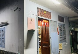 Lô góc 2 mặt thoáng, cần bán nhanh nhà trung tâm Quận 5, 32 m2, 2 tầng, chỉ với 4 Tỷ 4 (TL)