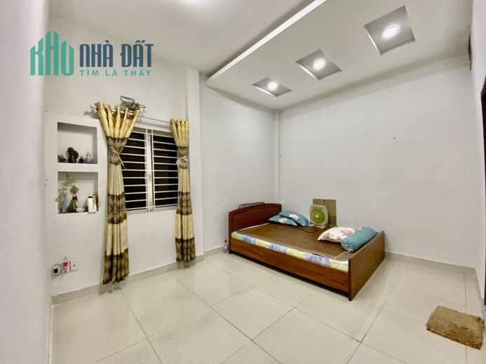 Nhà Mặt Tiền Kinh Doanh Phường Tân Quý quận Tân Phú 5.1Mx13M nhỉnh 5tỷ.