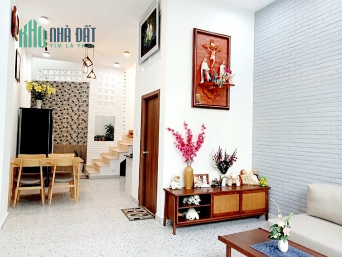 NHÀ MỚI ĐẸP NGUYỄN VĂN LƯỢNG - XE HƠI VÀO NHÀ - 4 X 14- 5.2 TỶ.