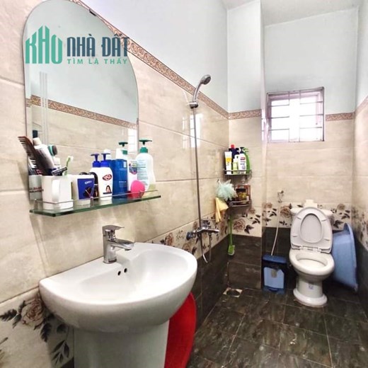 Nhà bán 125m2 mặt tiền đường Nguyễn Cửu Phú Bình Tân Giá 9.5 tỷ.