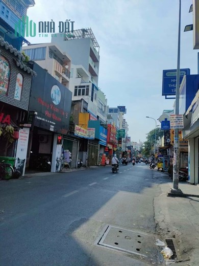 .
HẠ 300 TRIỆU. GIÁ MỚI 4.1 TỶ. 
NHÀ BÁN ĐƯỜNG THÍCH QUẢNG ĐỨC -PHÚ NHUẬN .HXH - SỔ ĐẸP