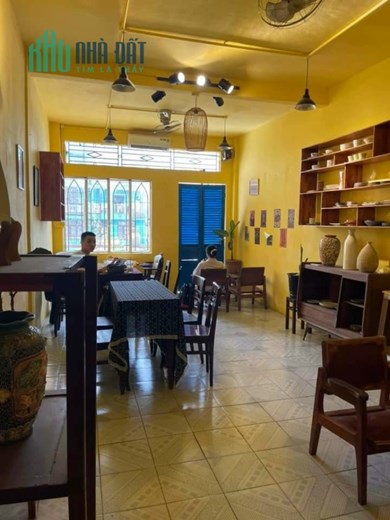 .NHÀ BÁN ĐƯỜNG THÍCH QUẢNG ĐỨC.SÁT MẶT TIỀN ĐƯỜNG- TRƯỚC NHÀ RỘNG 5M- 3 TẦNG KIÊN CỐ-