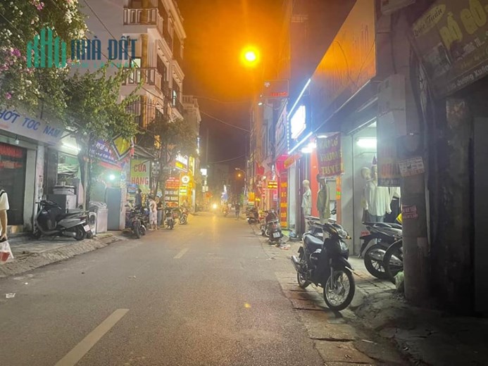 ( GIẢM THÊM 5 TỶ BÁN GẤP ) Nhà MP  Xuân Đỉnh 175m2, mặt tiền 6.5m, KD đắc địa.