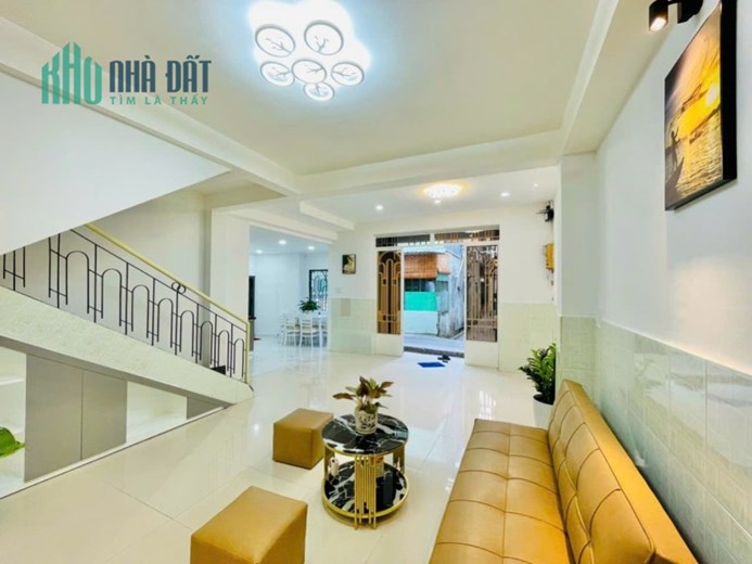NHÀ MỚI ĐẸP Ở NGAY - 48M2 XÂY FULL 3 TẦNG - SÁT VÁCH QUẬN 1.4.950TY