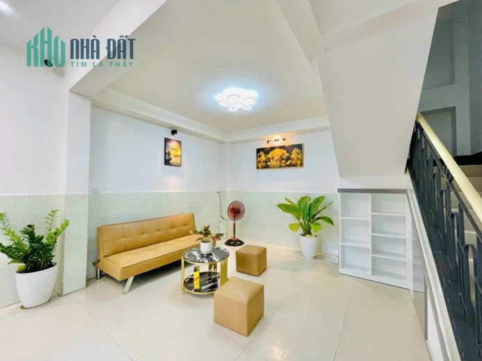 NHÀ MỚI ĐẸP Ở NGAY - 48M2 XÂY FULL 3 TẦNG - SÁT VÁCH QUẬN 1.4.950TY