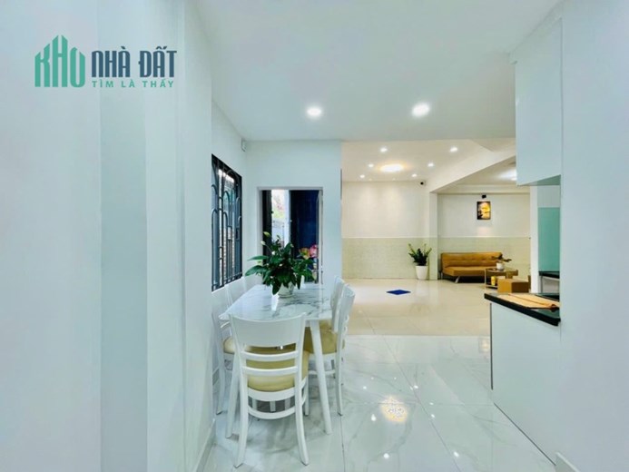 NHÀ MỚI ĐẸP Ở NGAY - 48M2 XÂY FULL 3 TẦNG - SÁT VÁCH QUẬN 1.4.950TY