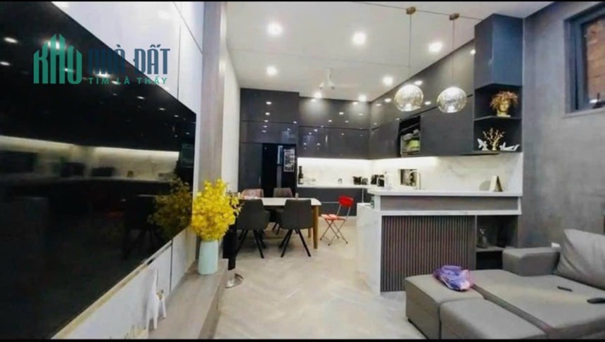 BÁN NHÀ 5 TẦNG, ĐƯỜNG ĐOÀN TRẦN NGHIỆP, VĨNH PHƯỚC, NHA TRANG