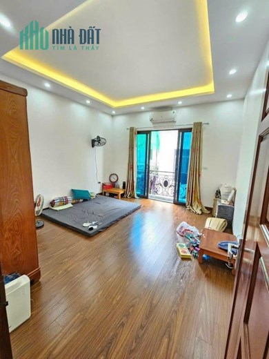 BÁN NHÀ TÔN ĐỨC THẮNG, NGÕ RỘNG, GẦN HỒ, 40M2 4 TẦNG, GIÁ 4.1 TỶ