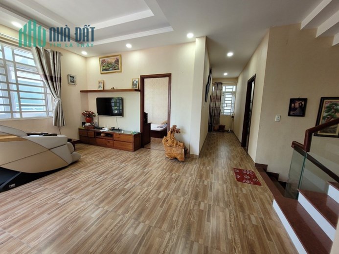 CHO THUÊ NHÀ LÔ GÓC KĐT HÀ QUANG 2, GIÁ 38TR/THÁNG