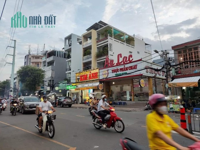 BÁN NHÀ MẶT TIỀN MINH PHỤNG QUẬN 11, NGANG 13.3 X 17.2, 187M2, 24.5 TỶ.