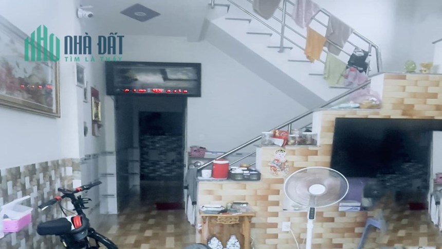 Bán nhà Đông Lân 3 xã BÀ ĐIỂM HUYỆN Hóc Môn, ngan lớn 5m, Đường 4m, giá giảm còn 3.15 tỷ