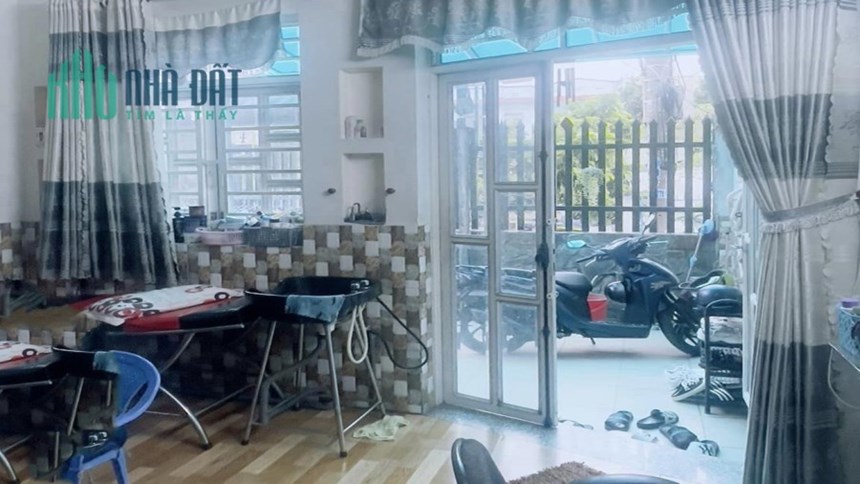 Bán nhà Đông Lân 3 xã BÀ ĐIỂM HUYỆN Hóc Môn, ngan lớn 5m, Đường 4m, giá giảm còn 3.15 tỷ