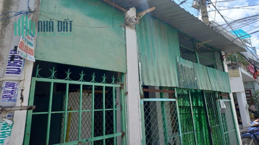 Bán nhà QUỐC LỘ 1A PHƯỜNG Đông Hưng Thuận Q.12, Ngan lớn 8m, 3 mặt hẻm, giá giảm còn 3.4 tỷ