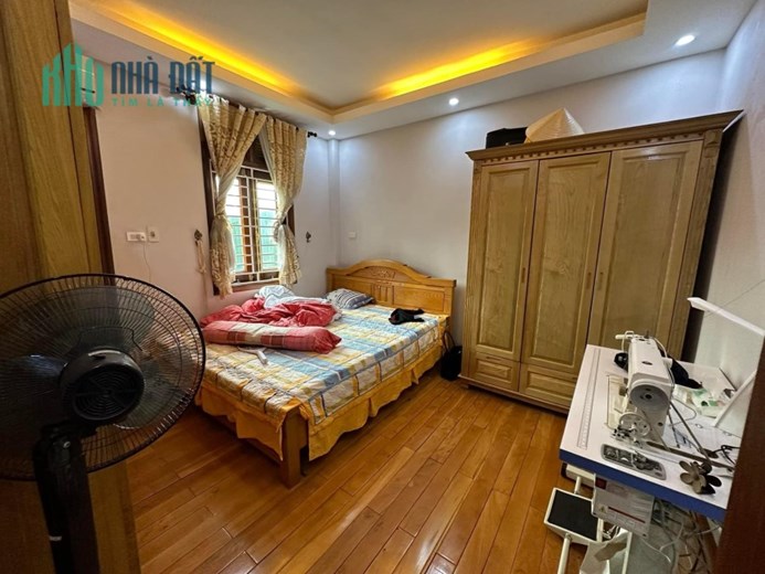 Chủ Nhà Cần Thanh Khoản Gấp Căn Nhà Mặt Phố Vũ Phạm Hàm Trung Tâm Quận Cầu Giấy