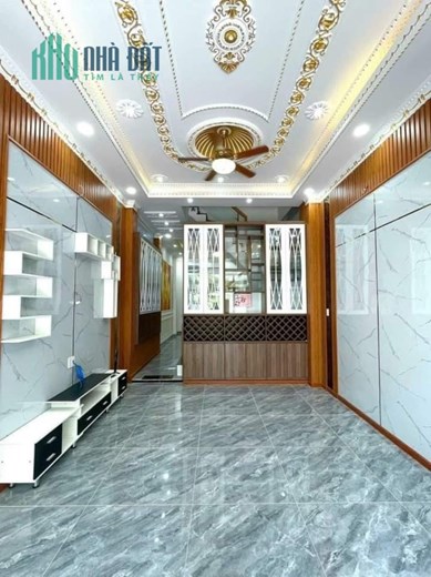 CẦN SANG NHƯỢNG GẤP, NHÀ MẶT PHỐ.