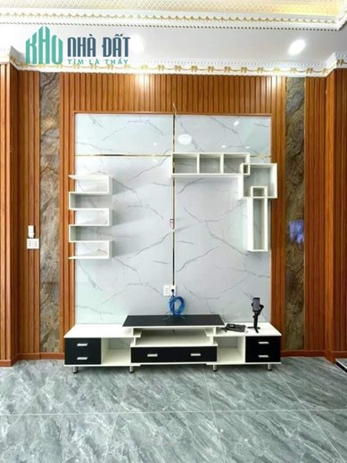 CẦN SANG NHƯỢNG GẤP, NHÀ MẶT PHỐ.