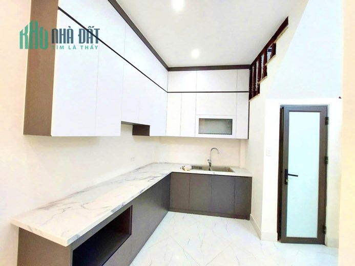 CỰC PHẨM BẠCH MAI LÔ GÓC 3 THOÁNG - SẴN Ở NGAY - CỰC GẦN PHỐ - TIỆN ÍCH ĐỈNH #43M 4 TẦNG 4TỶ6