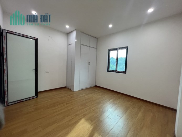 Bán nhà 3 tầng Lô góc Ô Tô đỗ đẹp thoáng giá rẻ tại ngõ 604 Ngọc Thuỵ - Long Biên